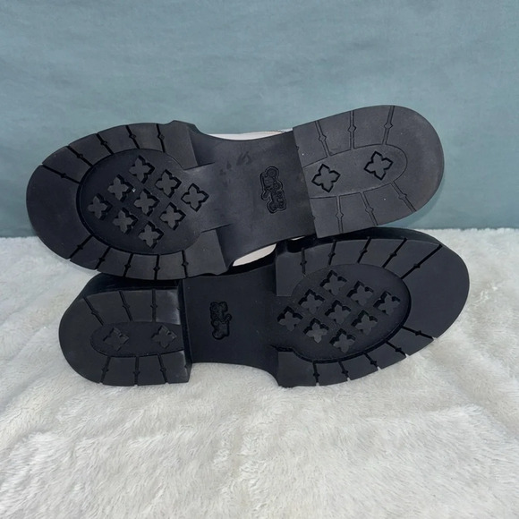 GUC Coach Womens Liza Leather Boots. Size 7.5B Color Chalk - Picture 6 of 13